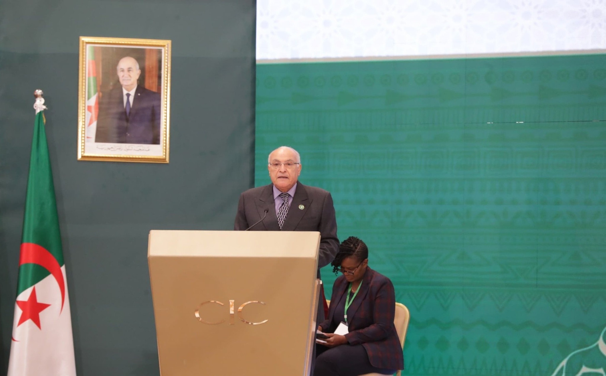 Attaf-Sécurité en Afrique-Oran