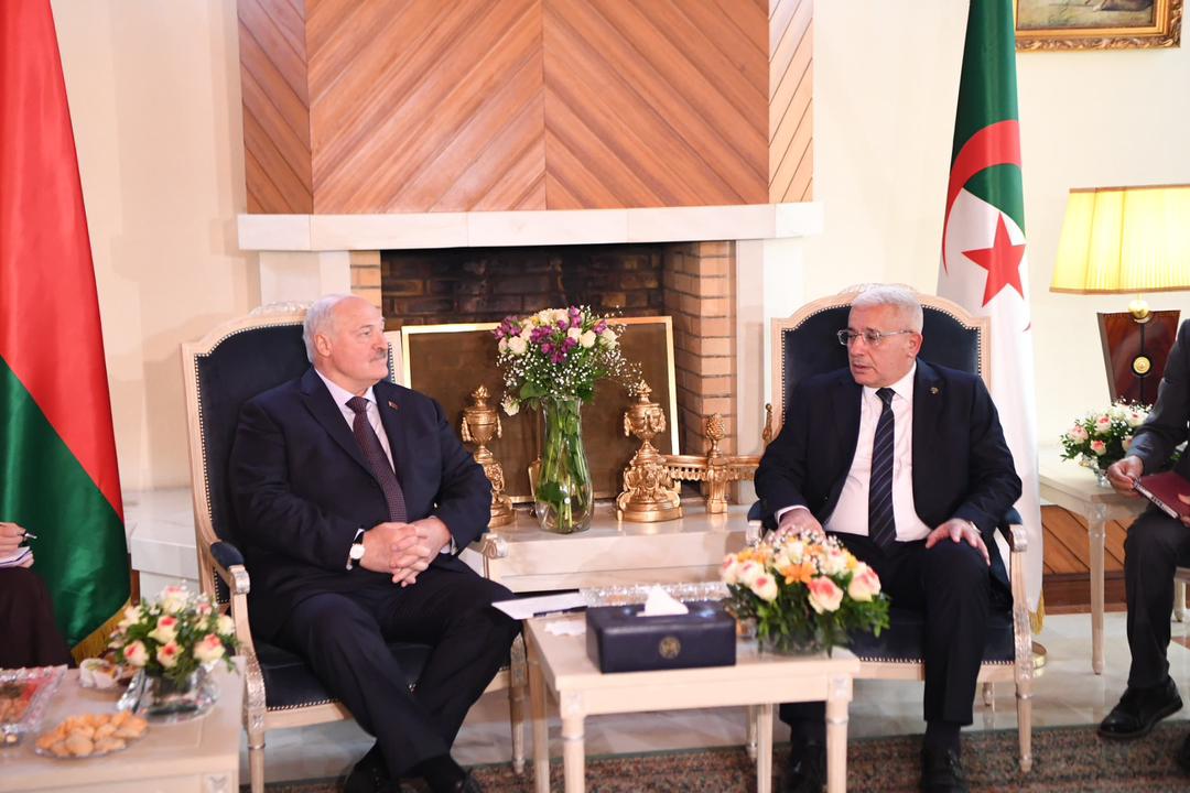 السيد بوغالي يؤدي زيارة مجاملة الى رئيس جمهورية بيلاروسيا