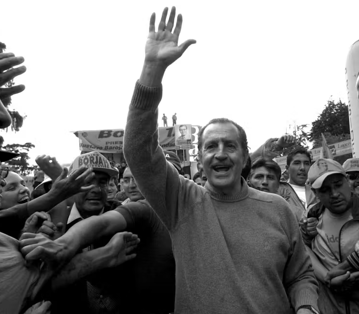 وفاة رئيس الإكوادور الأسبق رودريغو بورخا