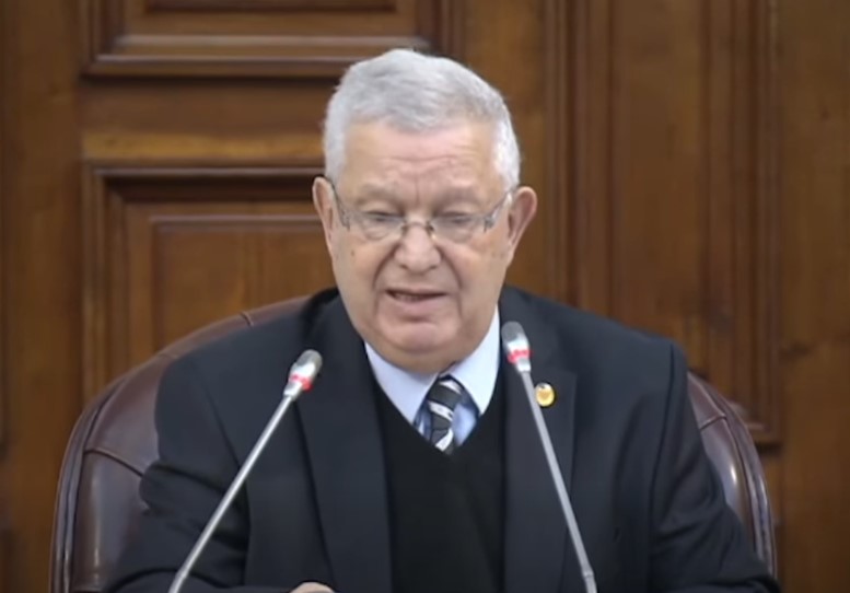 عزوز  ناصري