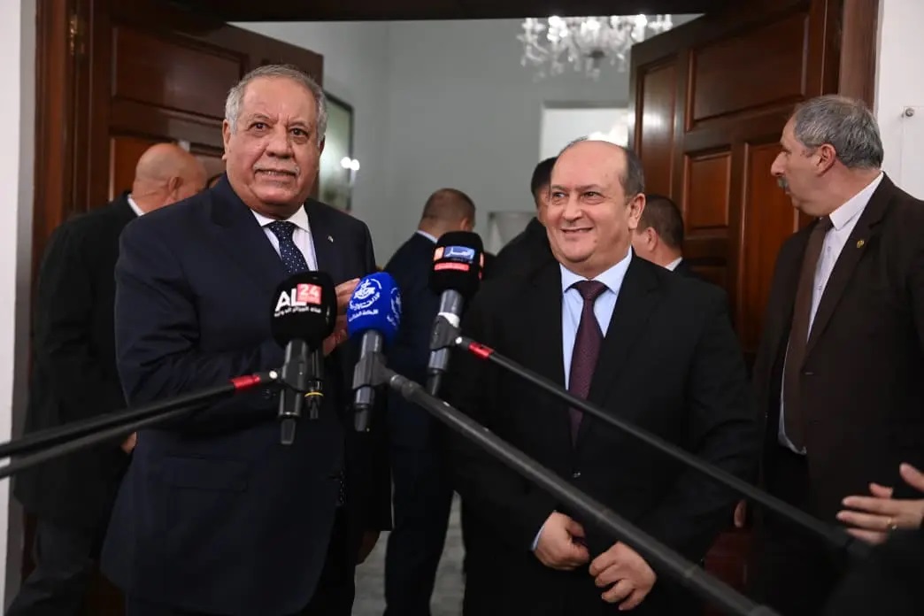 بوعلام بوعلام: "تأجيل النظر في مشروعي التعديل التقني للدستور وقانون الانتخابات تمّ لإثرائهما"