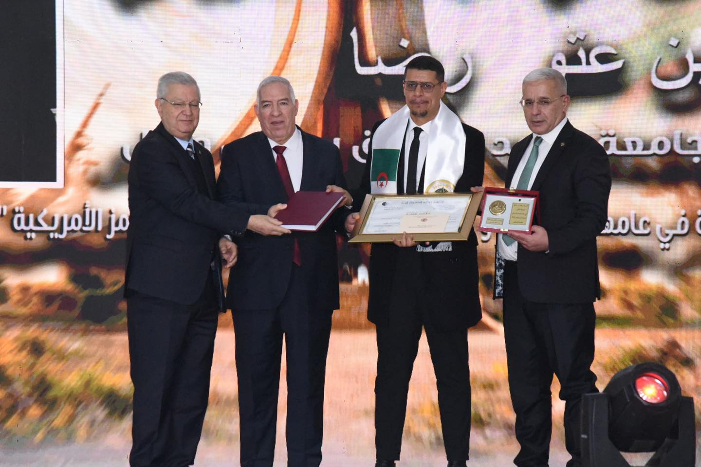 تكريم الفائزين في الطبعة ال30 لجائزة أول نوفمبر 1954