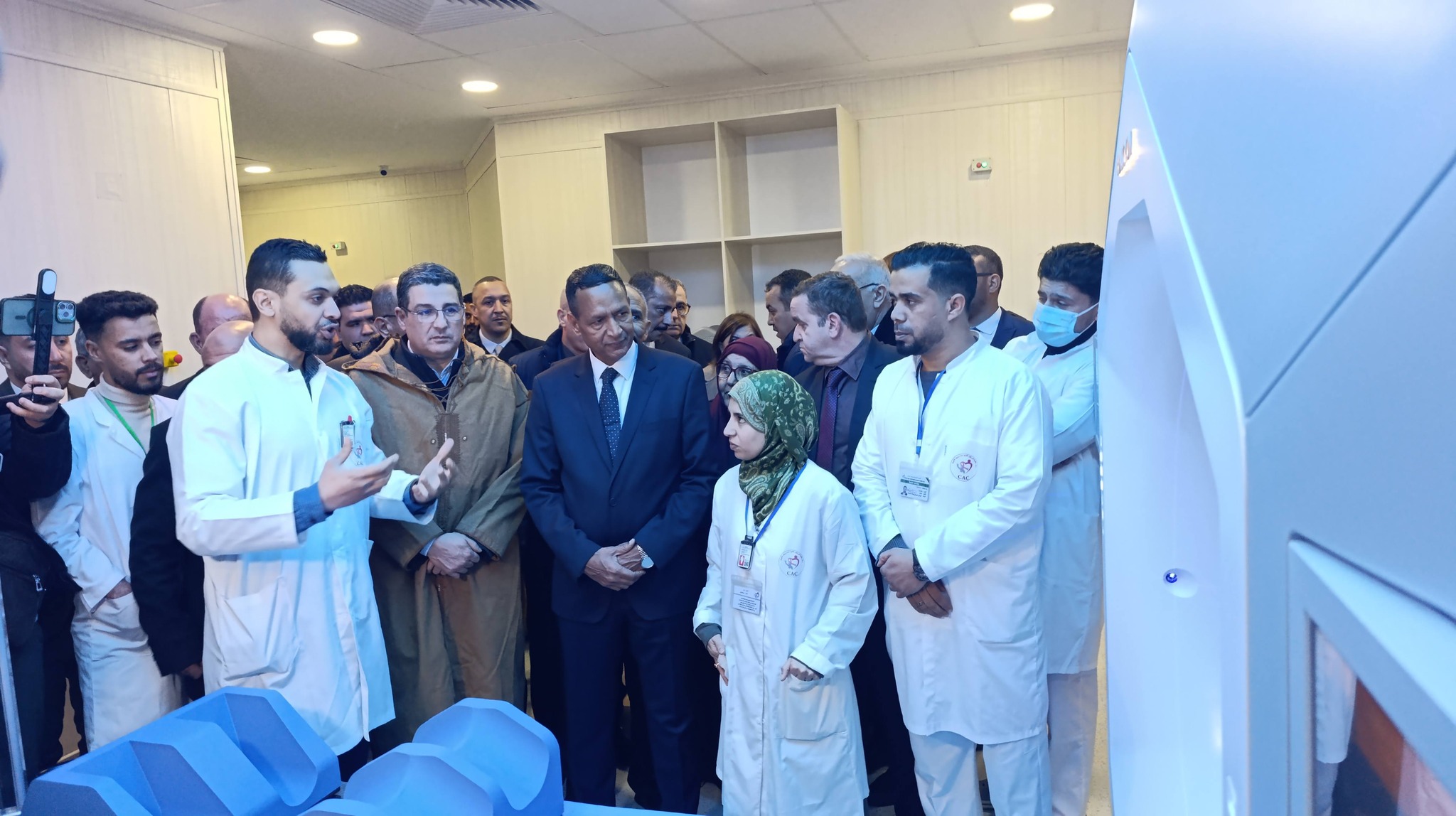 يشرف على تدشين هياكل صحية ويعلن عن مشاريع استراتيجية في ولاية  الاغواط