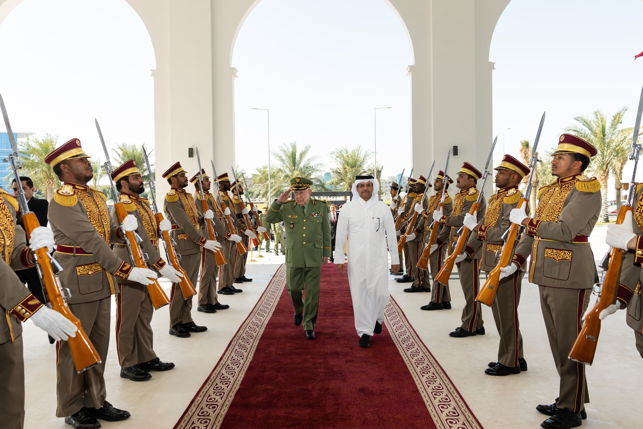 نائب رئيس مجلس الوزراء ووزير الدولة لشؤون الدفاع، الشيخ سعود بن عبد الرحمان آل ثاني