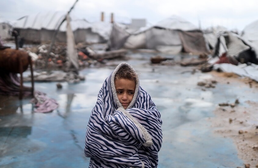 وفاة رضيعة فلسطينية في غزة بسبب البرد