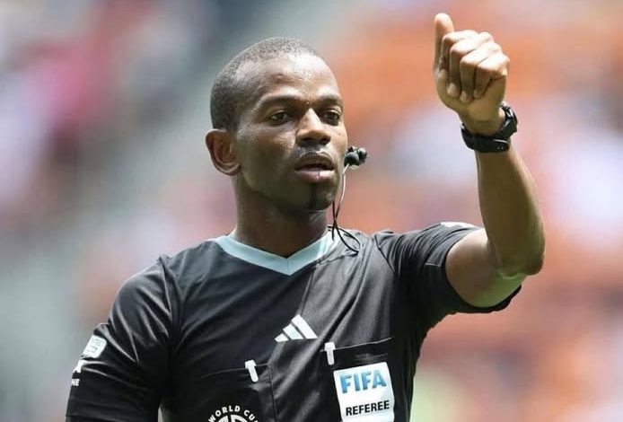 الحكم السنغالي عيسى سي