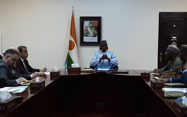 عرقاب يستقبل من طرف الوزير الأول النيجري