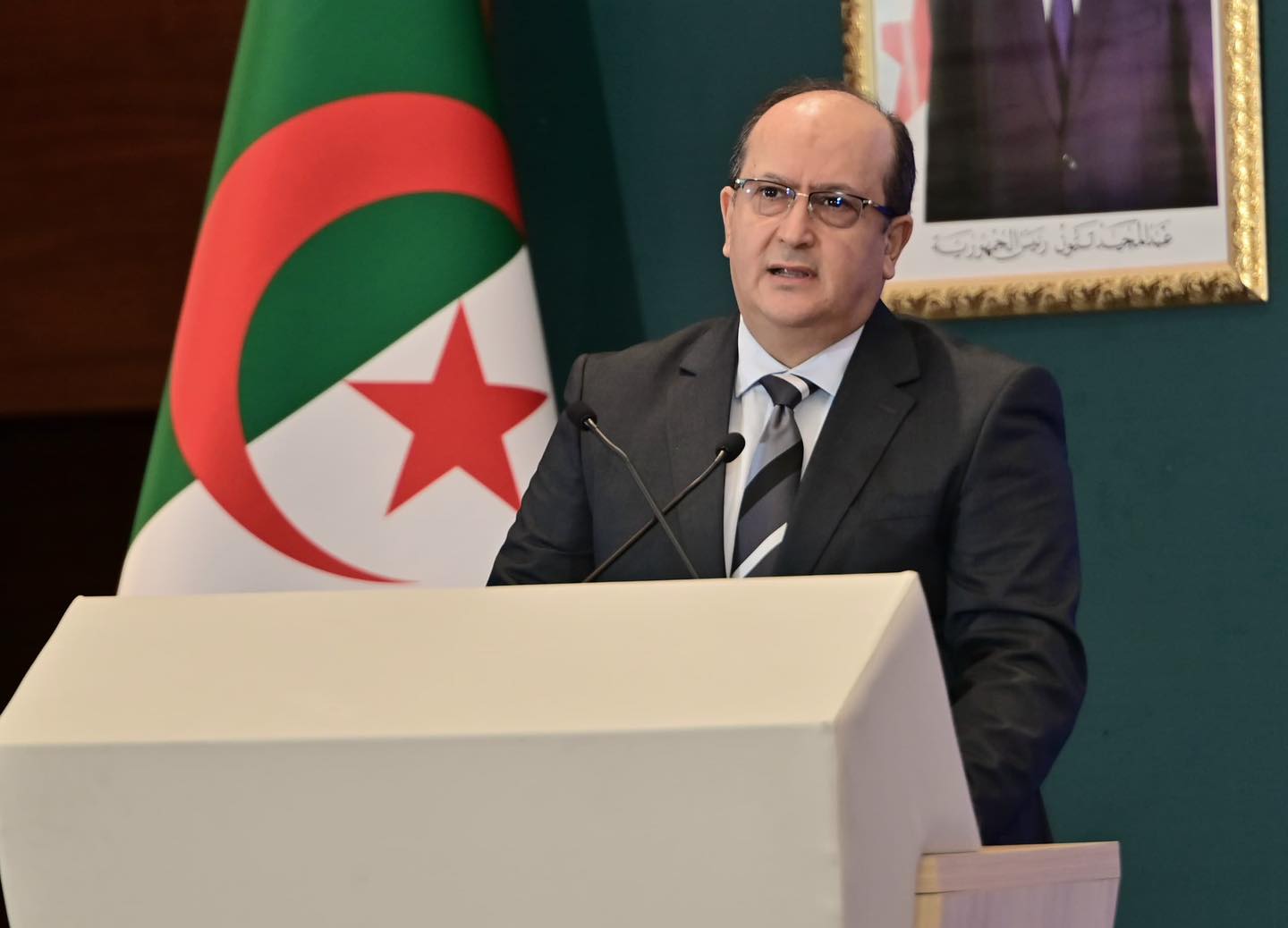 الوزير الاول