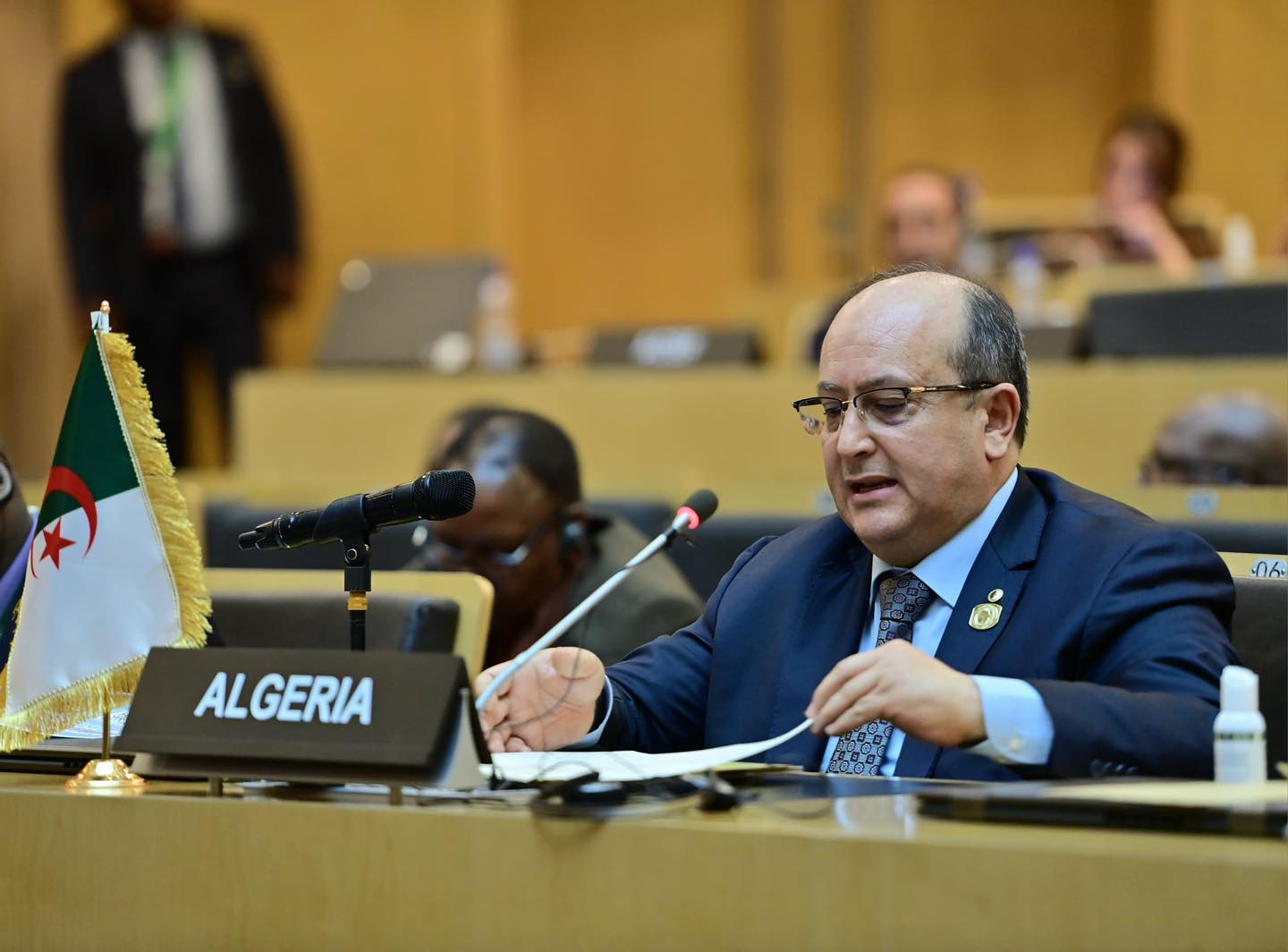 الاتحاد الافريقي: ممثلا لرئيس الجمهورية، الوزير الأول يشارك بأديس أبابا في اجتماع مخصص لدراسة تداعيات اعتبار الاستعمار جريمة ضد الإنسانية 