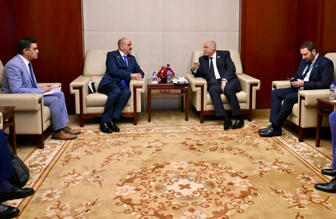 عطاف يجري بأديس أبابا محادثات ثنائية مع نظيره التونسي