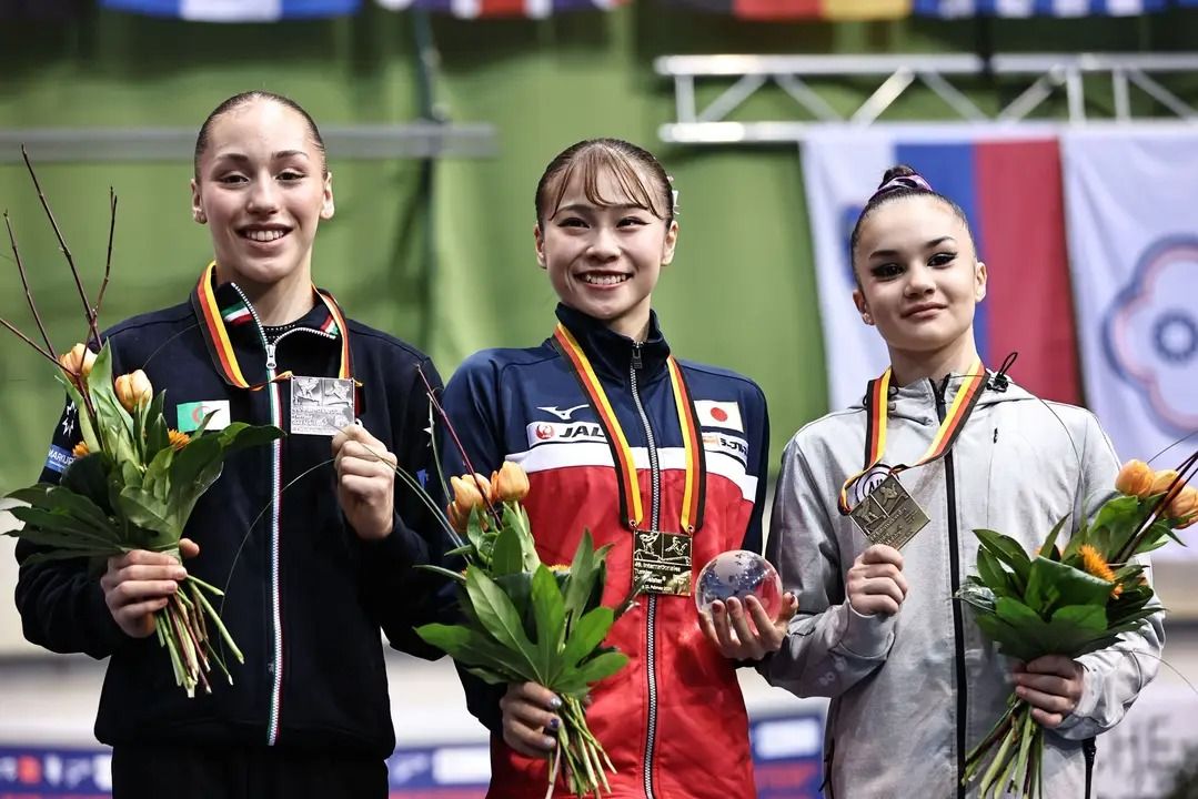 Kaylia Nemour arrache l’argent à la poutre