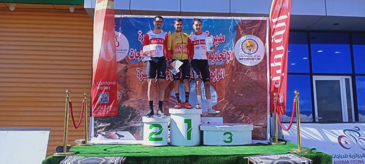 طواف بسكرة 2026 : فوز الدراج حمزة منصوري بالمرحلة الأولى