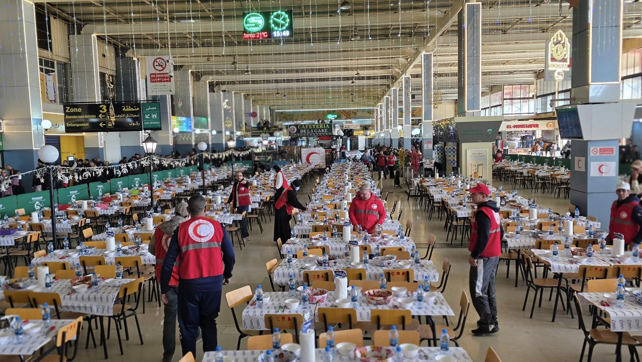 إفطار الصائمين بمحطة الخروبة بالعاصمة