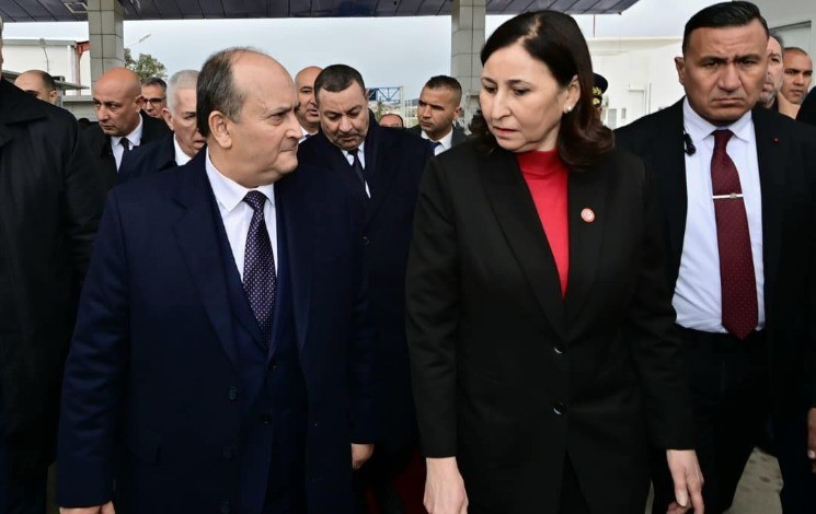 Commémoration du 68e anniversaire du massacre de Sakiet Sidi Youssef : le Premier ministre arrive au poste frontalier