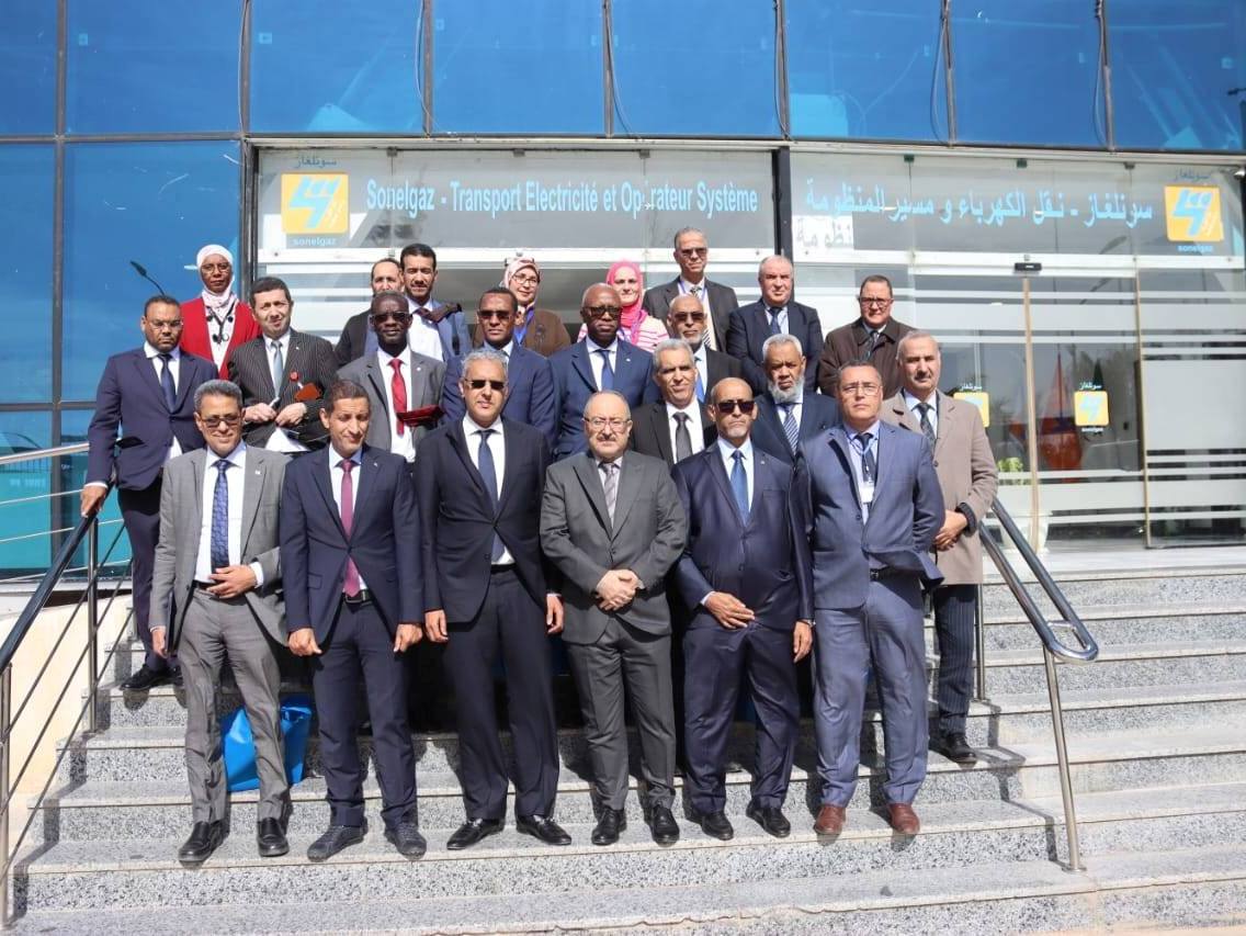 زيارة وزير الطاقة الموريتاني للمركز الوطني للتحكم في المنظومة الكهربائية