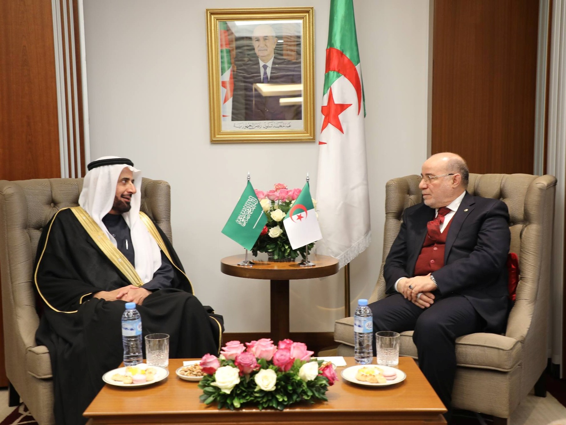 السيد بلمهدي يستقبل وزير الحج والعمرة السعودي