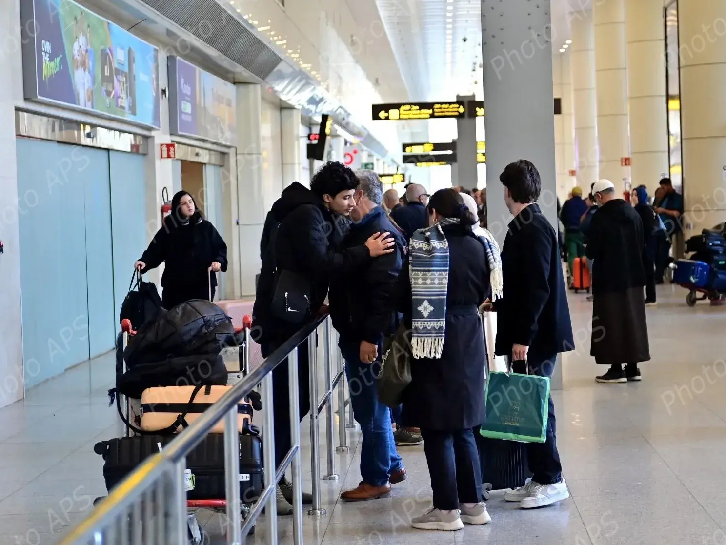 أبناء الجالية الوطنية المقيمة بالخارج