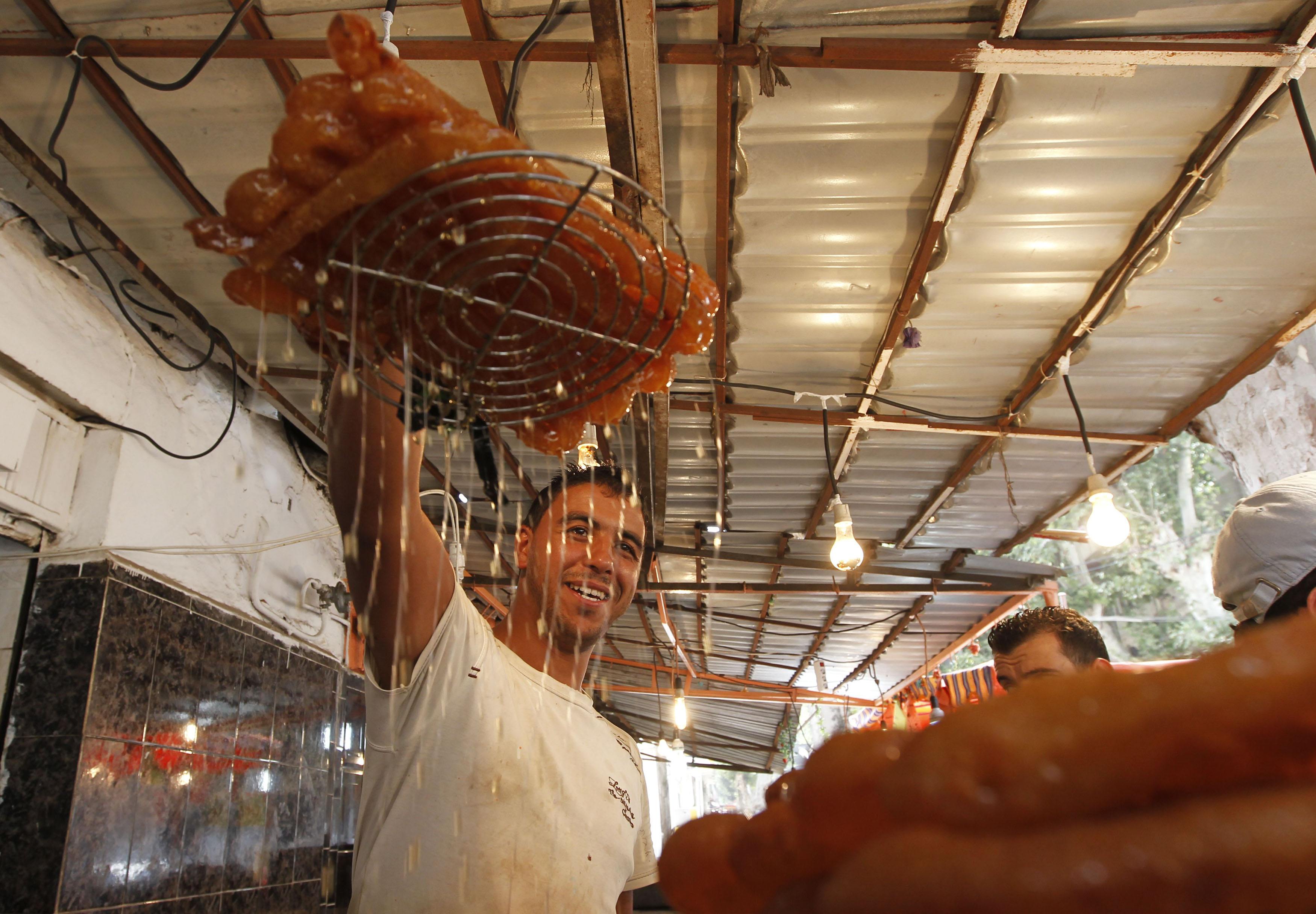 زلابية بوفاريك: قصة الـ 137 عاماً