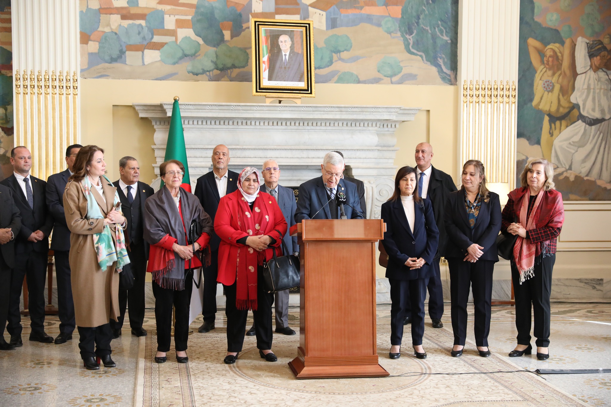 اليوم العالمي للمرأة : السيد ناصري يشيد بدور المرأة الجزائرية في مسيرة التحرير والبناء 