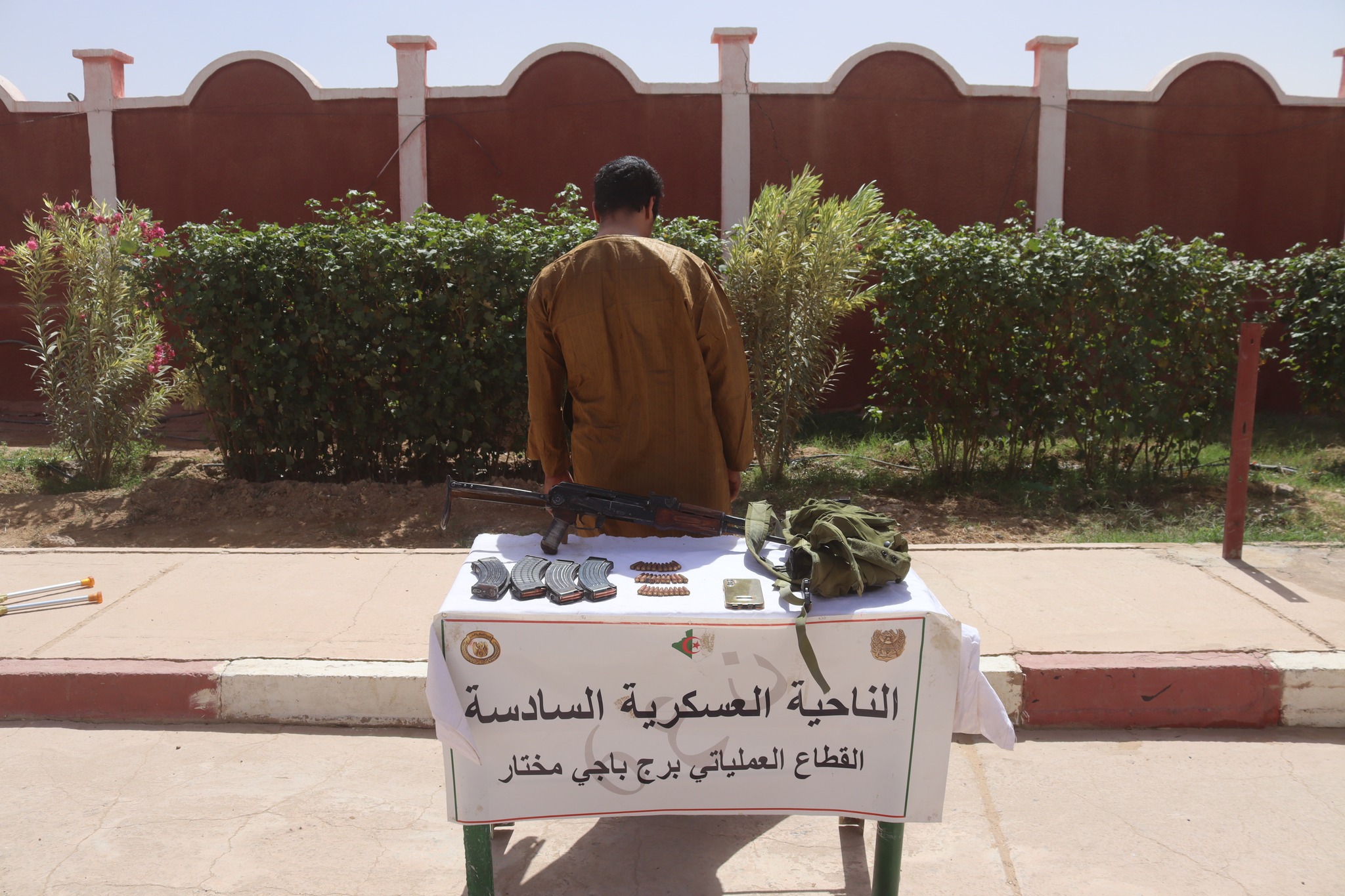 إرهابي يسلم نفسه وتوقيف 4 عناصر دعم للجماعات الإرهابية خلال أسبوع