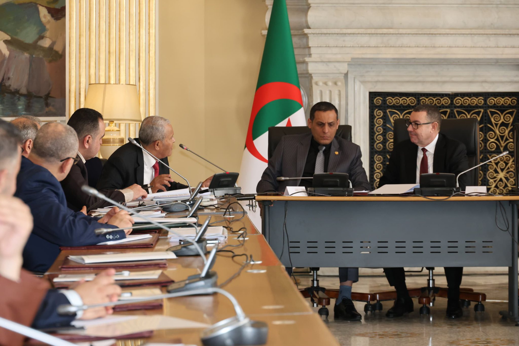 نص القانون المتعلق بالأحزاب السياسية يهدف إلى وضع أسس قانونية وتنظيمية متينة لحياة حزبية متجددة