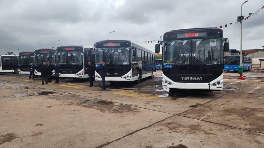 استيراد الحافلات