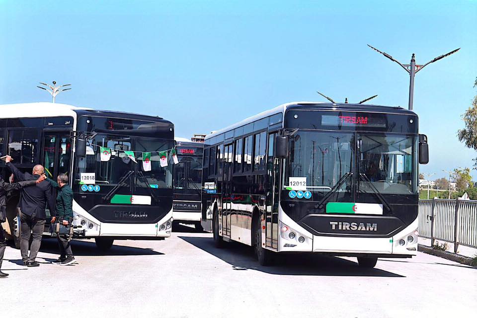 عنابة: المؤسسة العمومية للنقل الحضري وشبه الحضري تتدعم ب 50 حافلة جديدة