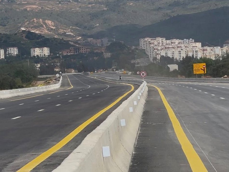 الطريق السيار شرق غرب