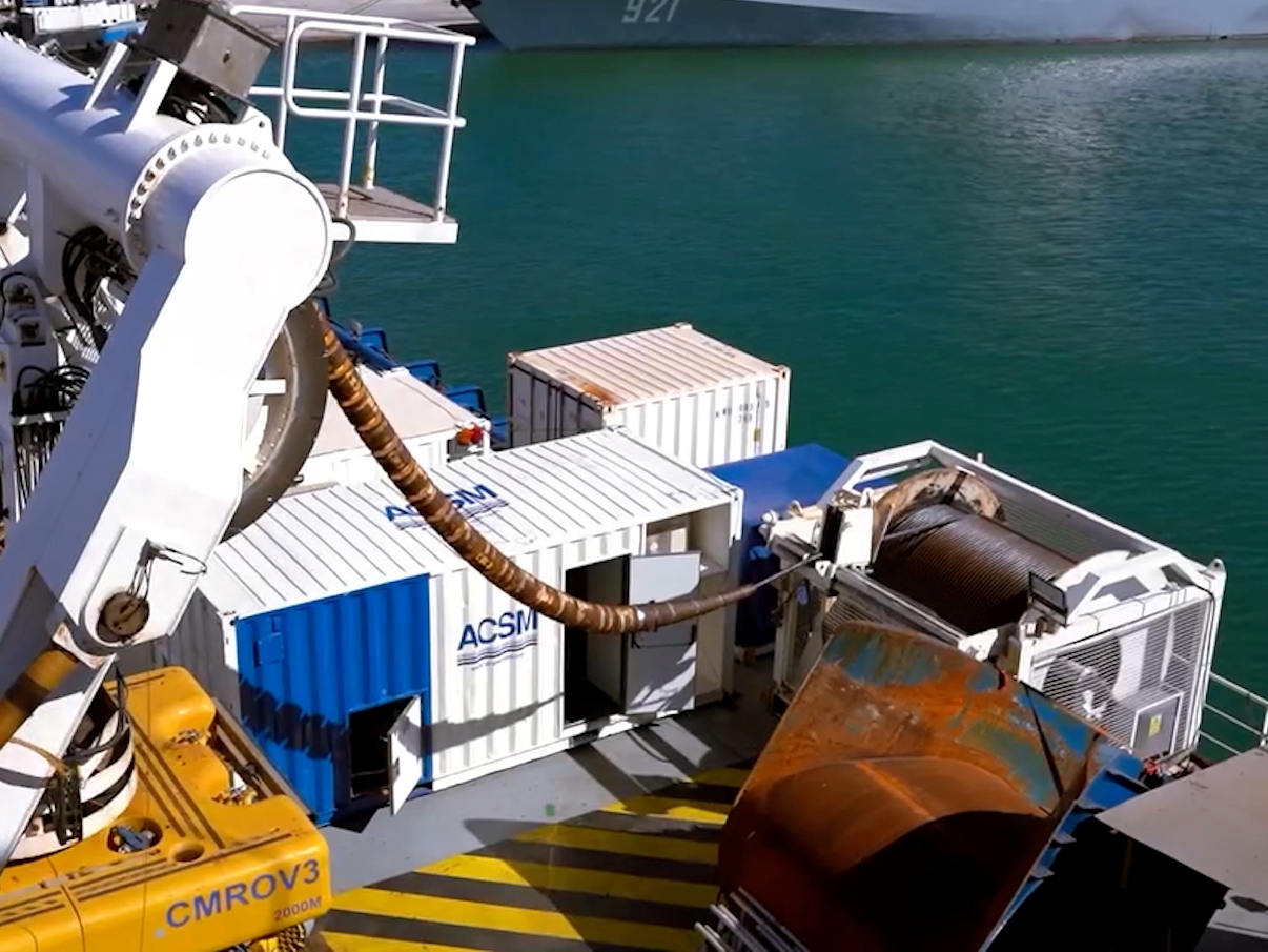 وزارة البريد والمواصلات السلكية واللاسلكية