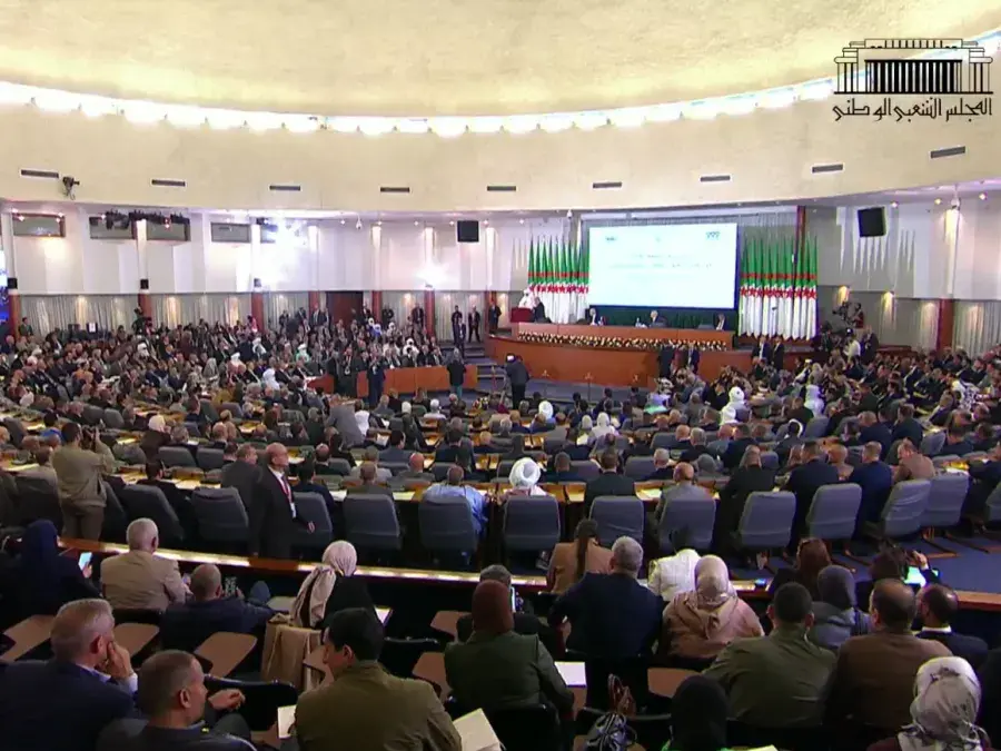 التصويت على مشروع قانون التعديل التقني  للدستور