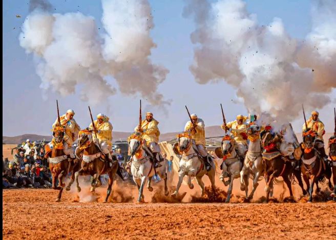 بسكرة : استعراضات متنوعة في مهرجان برج بن عزوز السنوي للفروسية والبارود