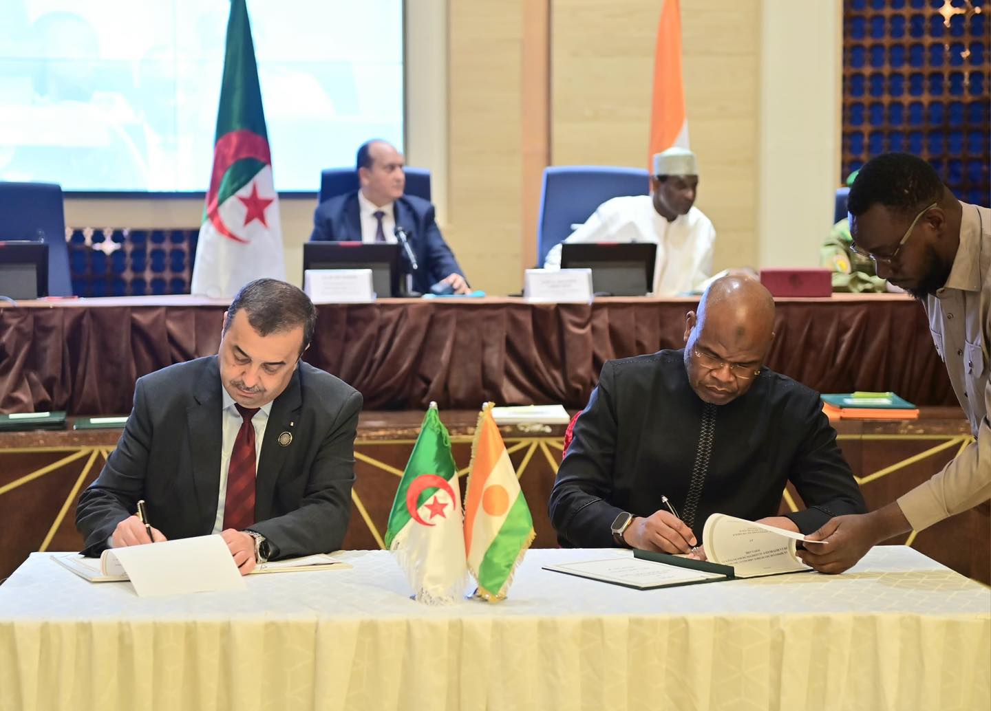 ceremonie-signature_accords