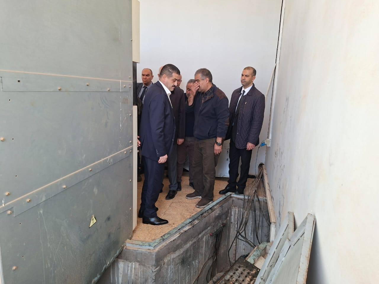  دربال يقف بتلمسان عند أشغال إصلاح عطب تقني بمحطة لضخ المياه 