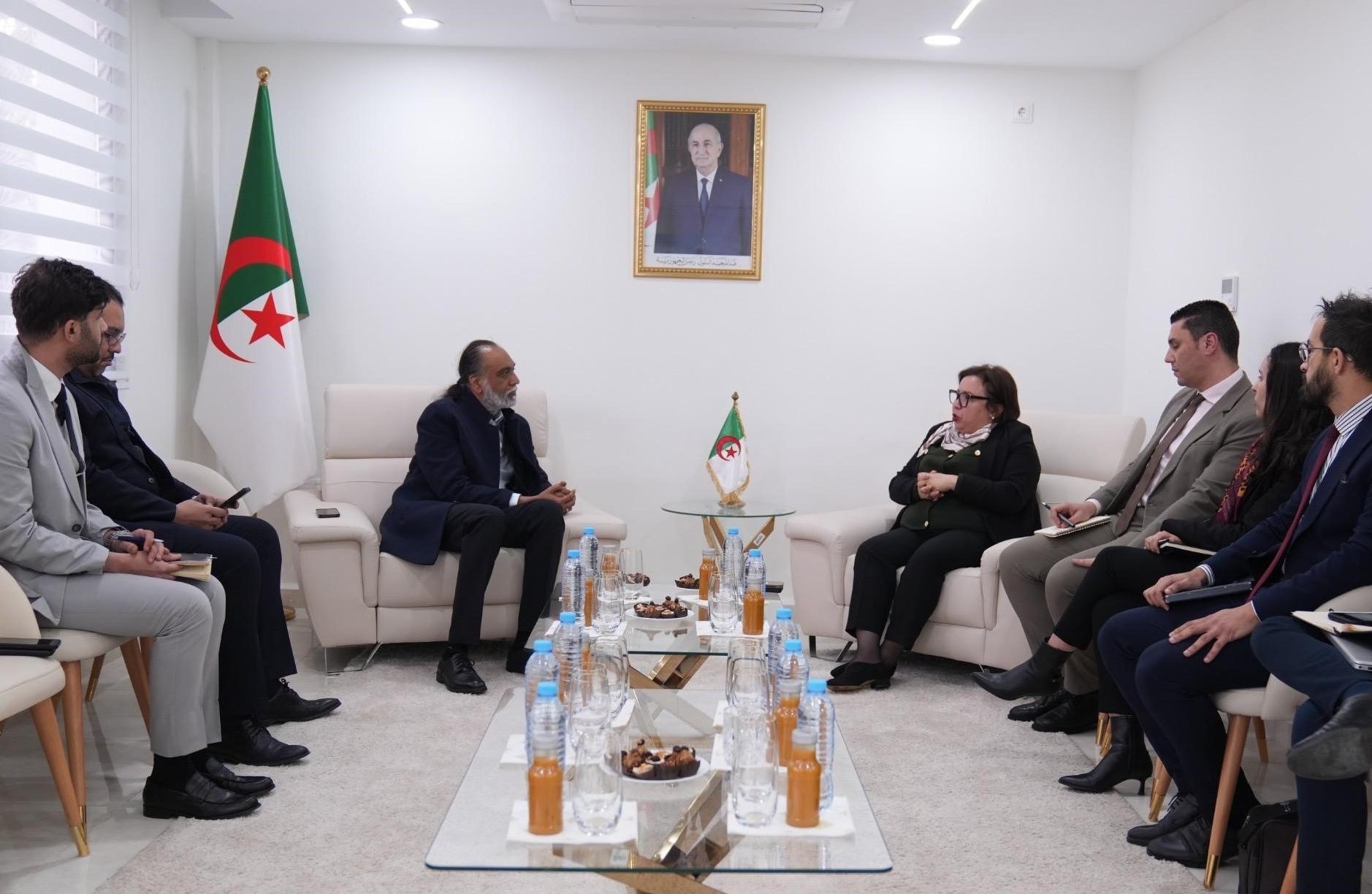 السيدة ارحاب تستقبل مبعوث الأمين العام للأمم المتحدة المعني بالتكنولوجيا