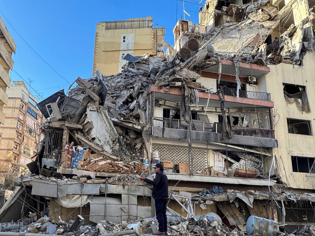 Trois martyrs dans des frappes aériennes près de l'aéroport de Beyrouth