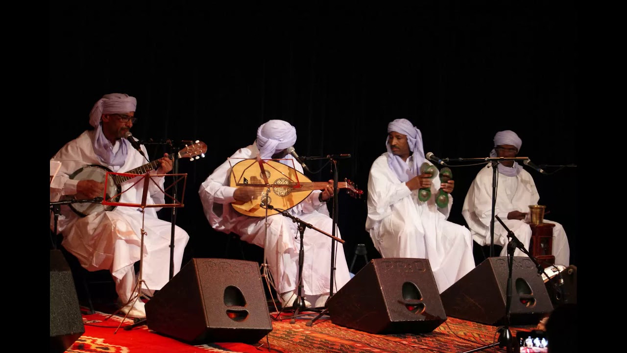 Concert à Alger de la troupe "El Ferda"