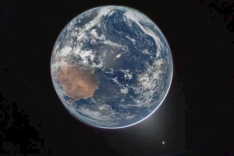 ناسا تنشر صوراً فضائية مذهلة لكوكب الأرض