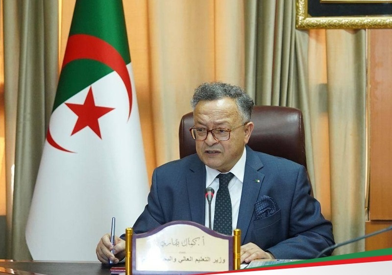 مشروع "أدرس بالجزائر" و"المسرح الجامعي الإفريقي" على طاولة البحث