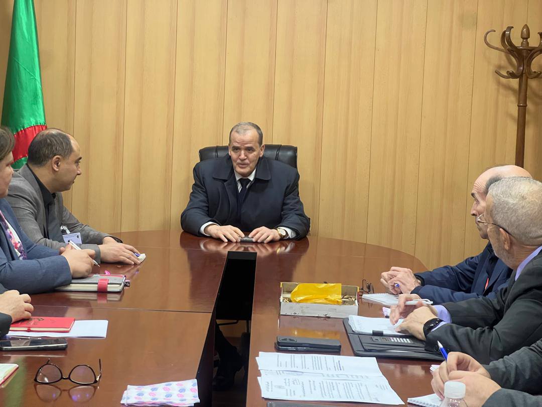 تجارة خارجية: رزيق يترأس اجتماعا مع ممثلي الجمعية المهنية للبنوك والمؤسسات المالية