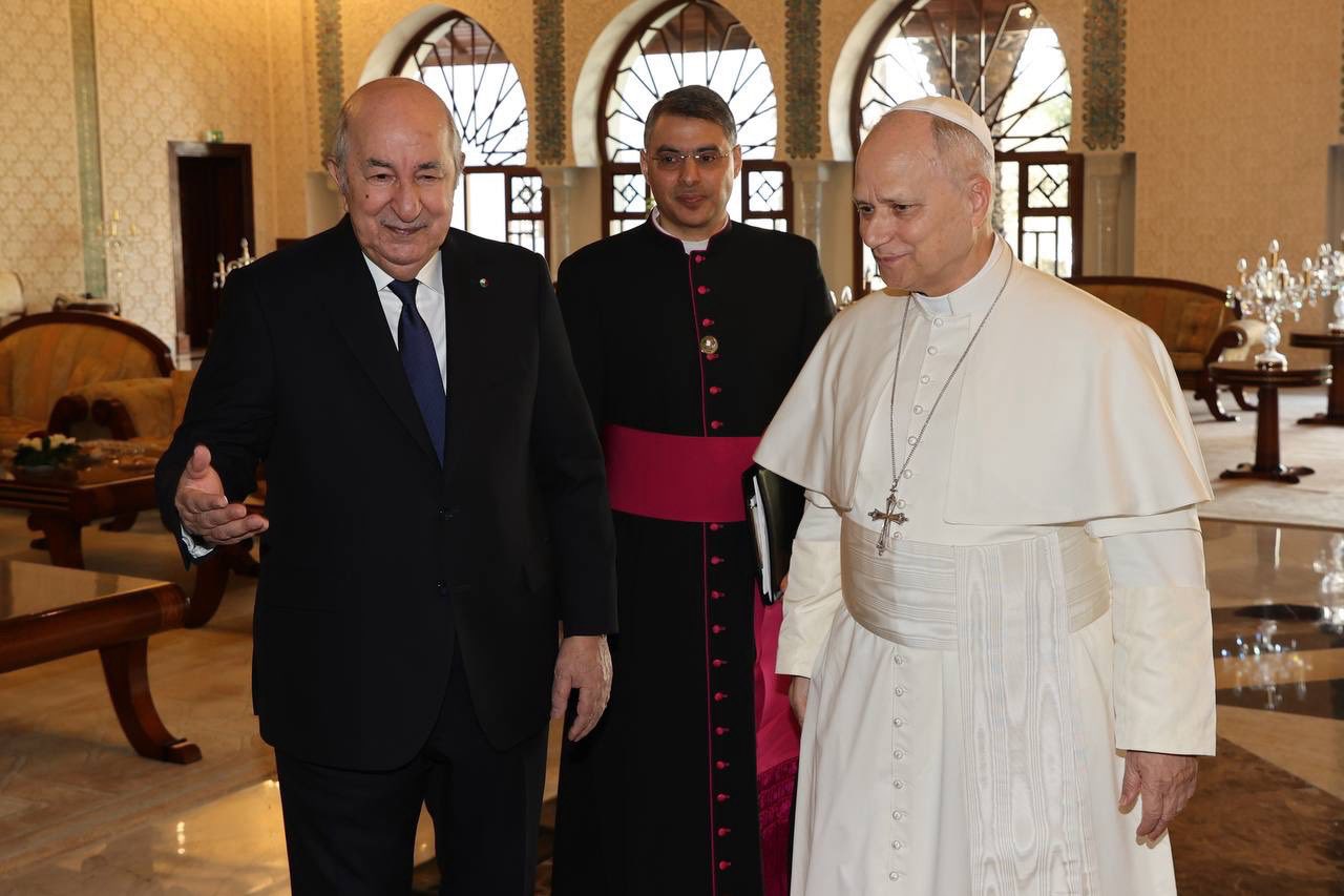 البابا ليون الرابع عشر