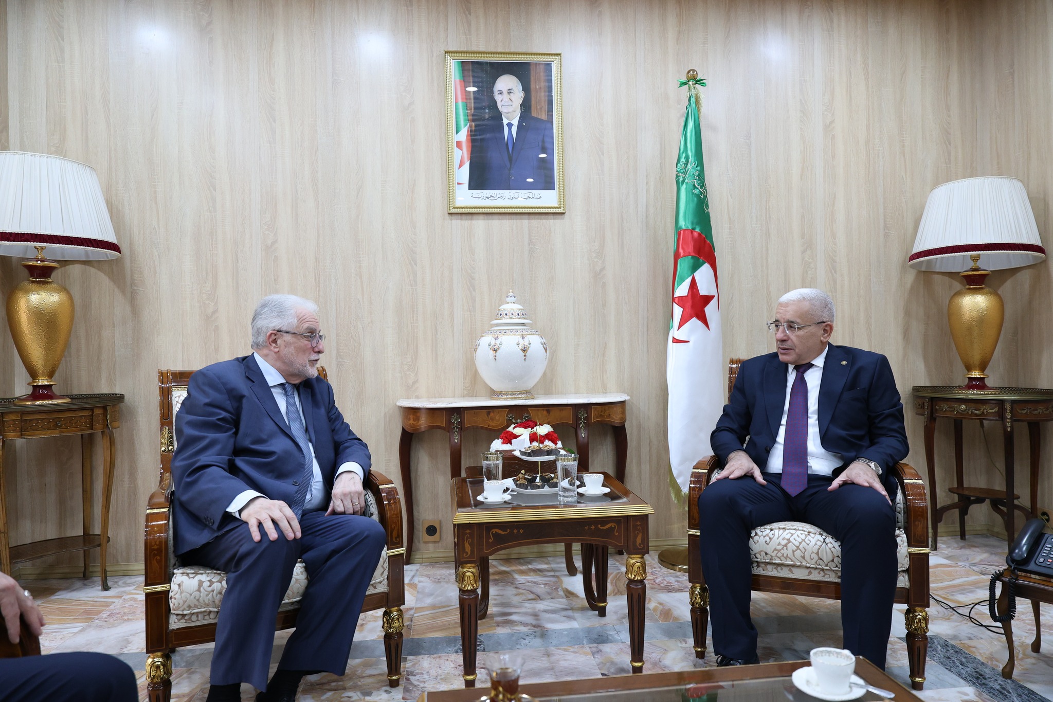 بوغالي يستقبل عميد مسجد باريس