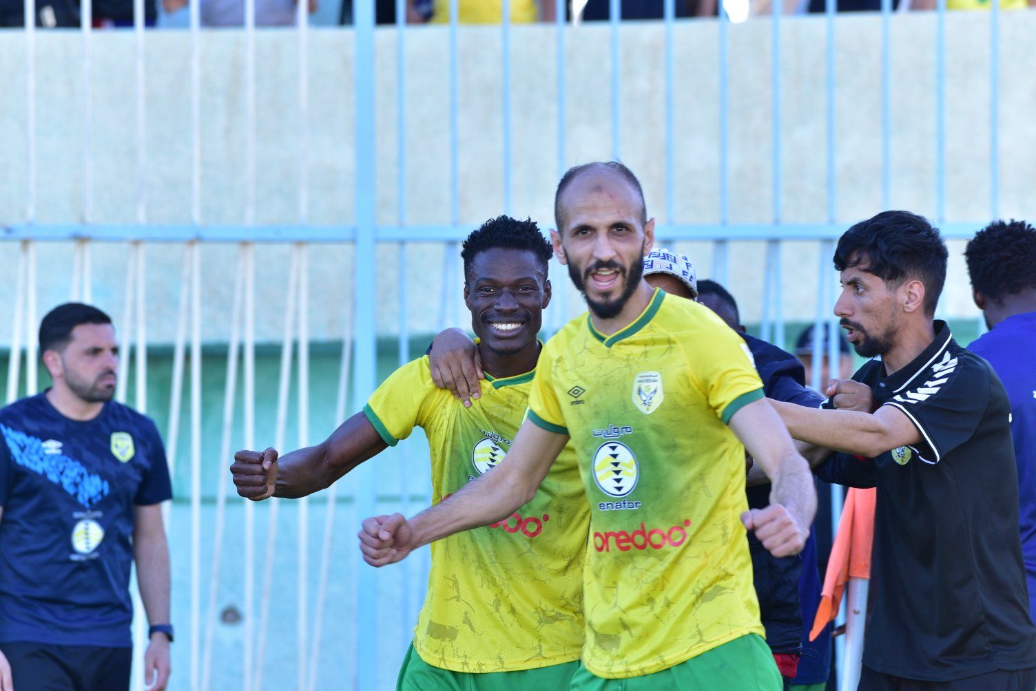 شبيبة الساورة تسحق خنشلة