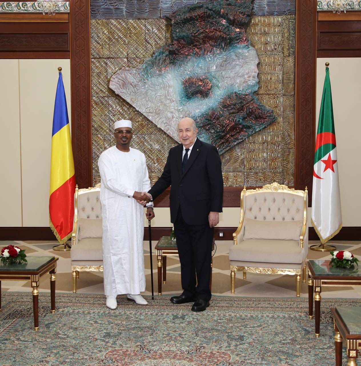 الجزائر-تشاد: ارتياح تام حيال جودة العلاقات الثنائية والتأكيد على إعطائها  دفعا جديدا