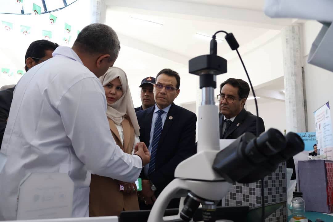 خبرات رائدة في الأسبوع الثاني للأكاديمية الجزائرية للعلوم والتكنولوجيات