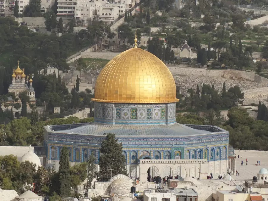 الاحتلال يجدّد منع أداء صلاة الجمعة بالمسجد الأقصى