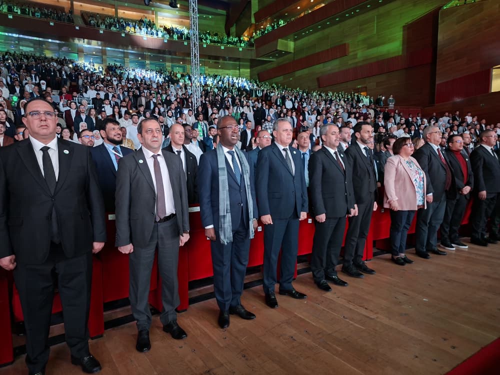 حيداوي يشرف على افتتاح فعاليات الملتقى الوطني الأول لبرنامج تأهيل  القادة الشباب