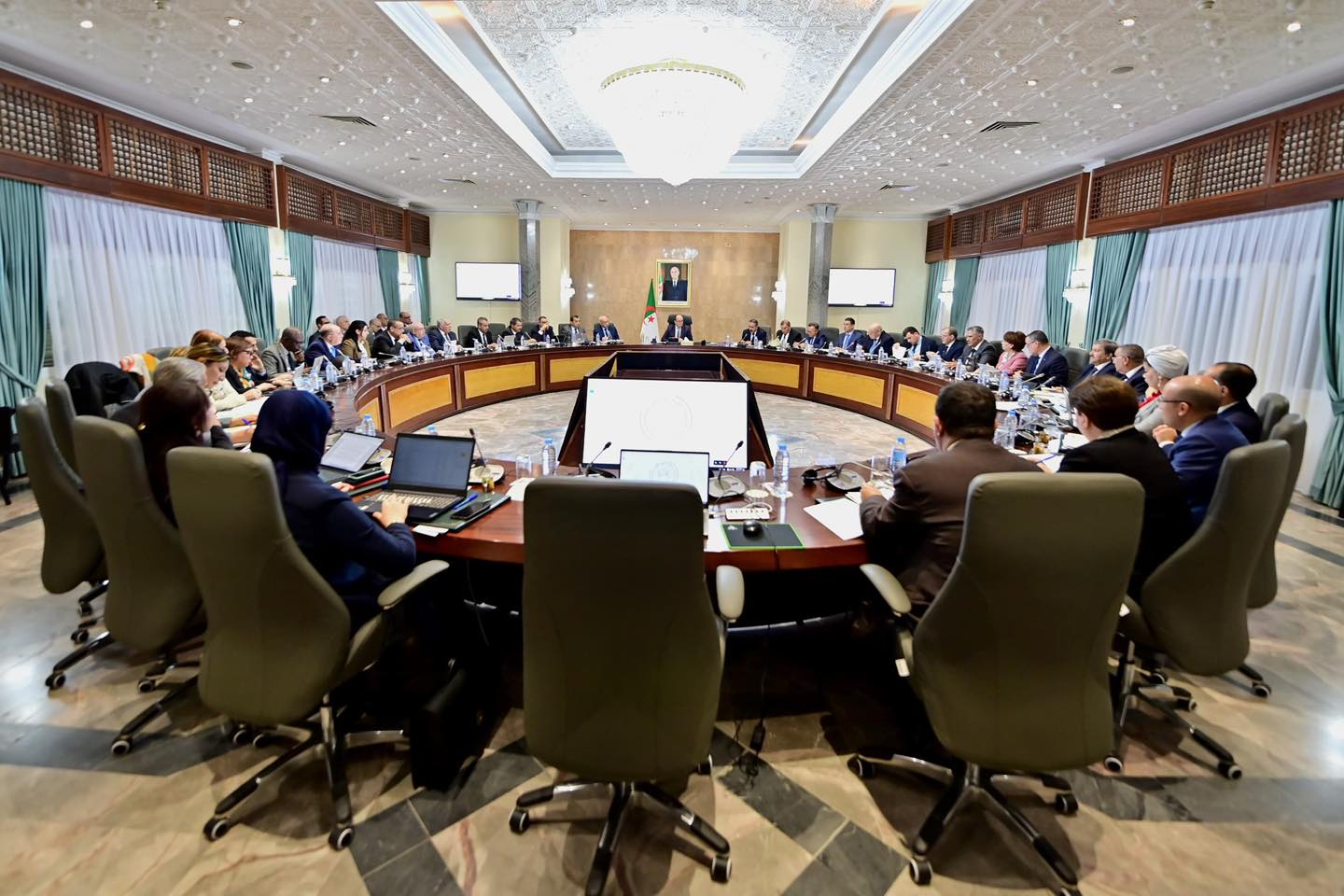 اجتماع الحكومة