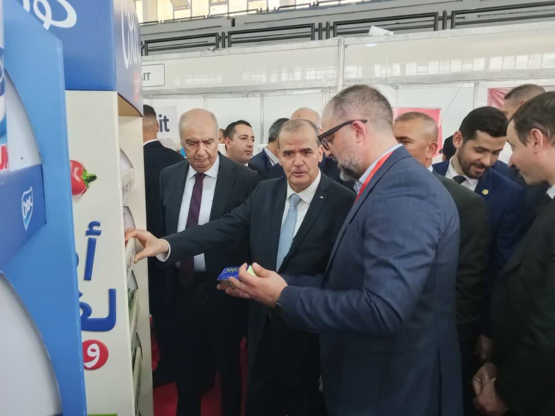 Kamel Rezig au Salon national des fromages et des produits laitiers