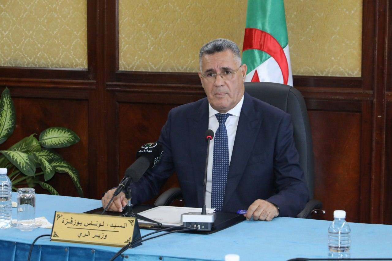 Lounès Bouzegza, ministre de l'Hydraulique