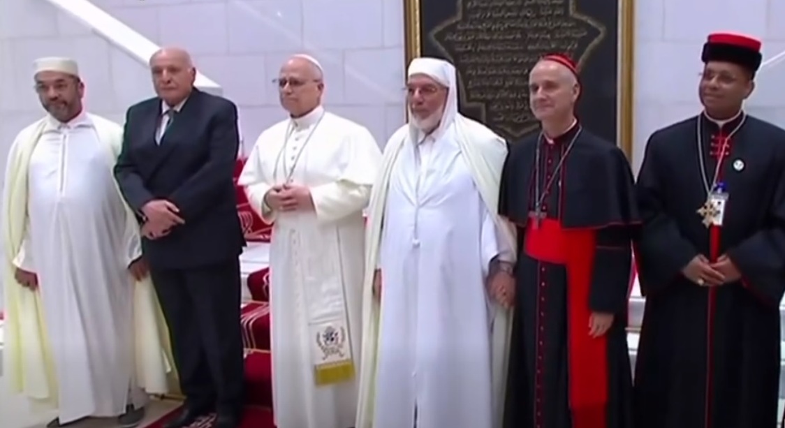 Le pape à la mosquée